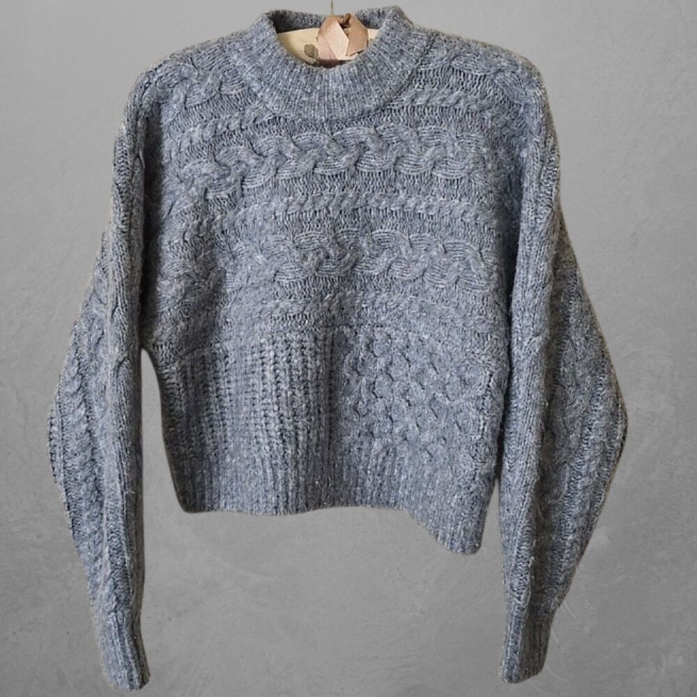 Abercrombie & Fitch Women's Cable Knit Cropped Sweater Balloon Sleeve Size XS
